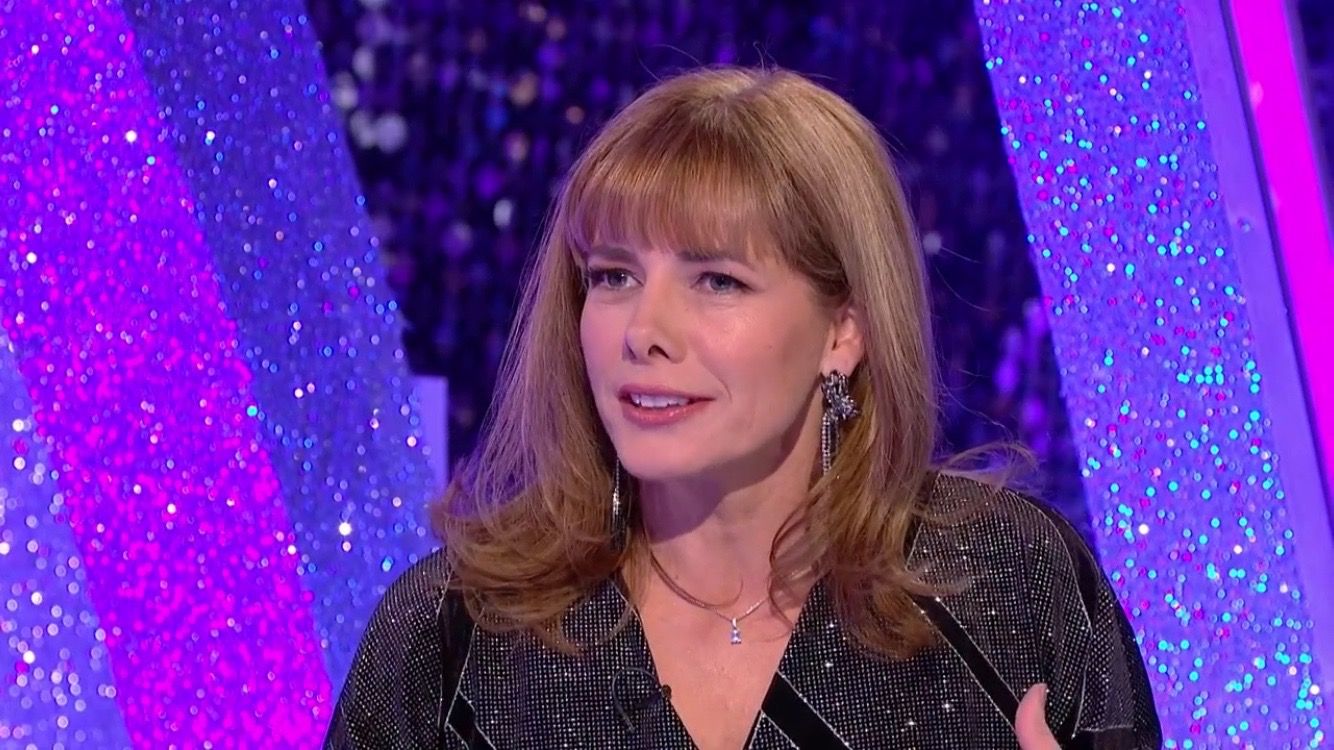 Darcey Bussell accidentally flashes her knickers on Strictly Come Dancing