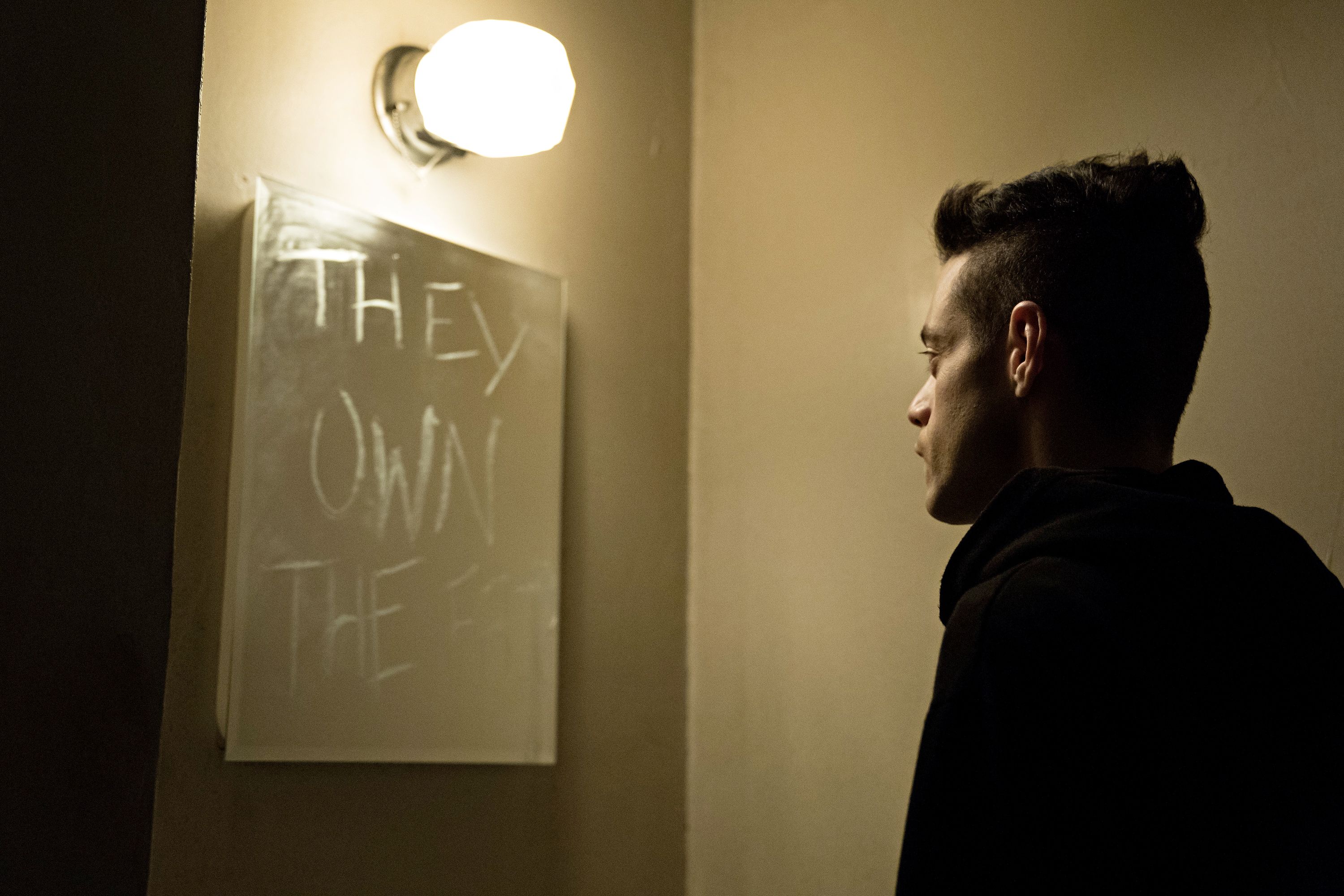 I think this guy is annoying: Mr. Robot Director Reveals Rami Malek  Refused a Rewrite That Potentially Saved the Show - FandomWire