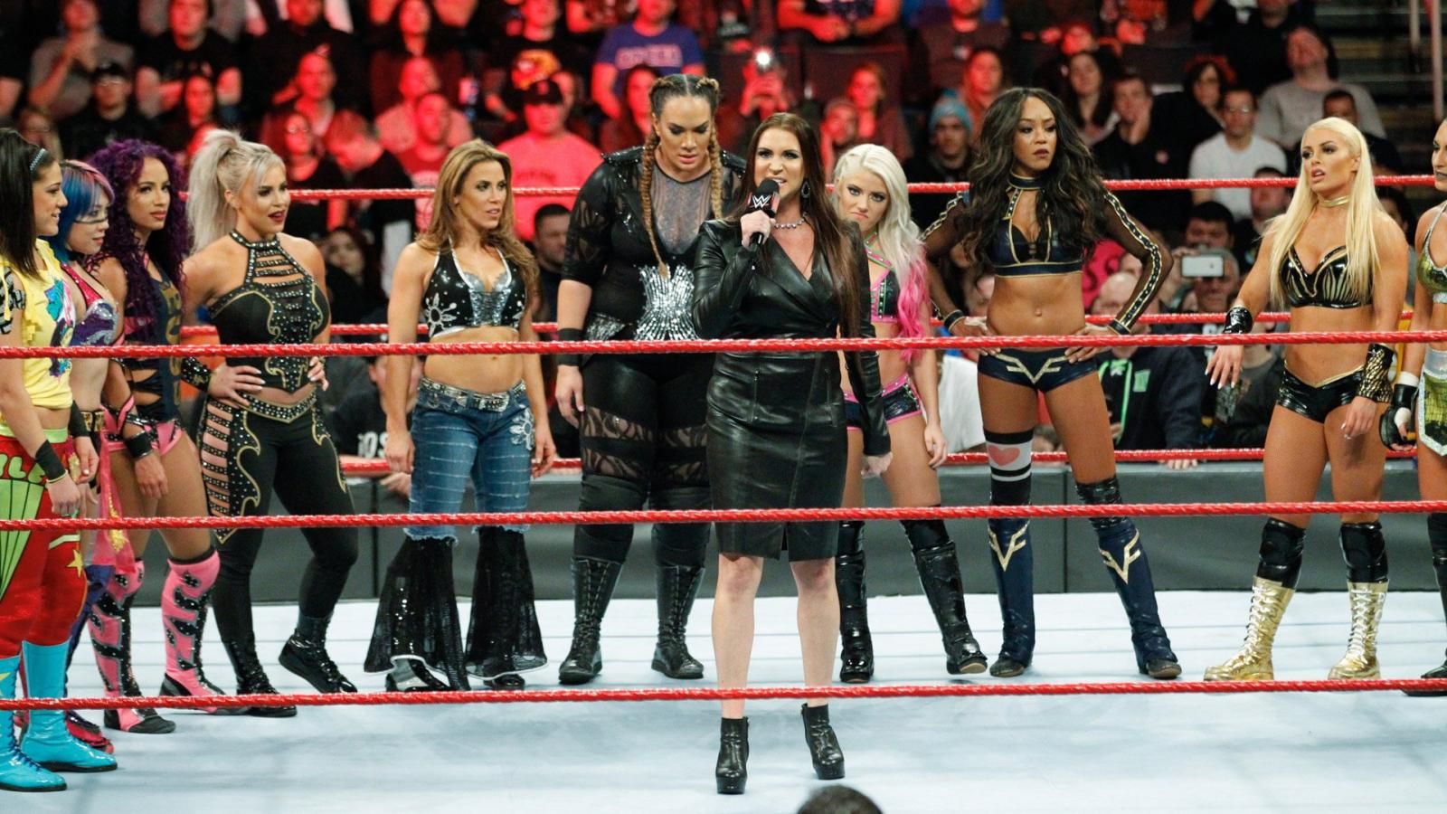 The Greatest Female Wrestlers Of All Time, Ranked