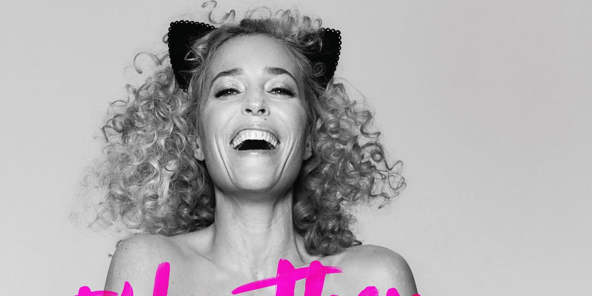 Gillian Anderson Poses Completely Naked For Anti-Fur Campaign!