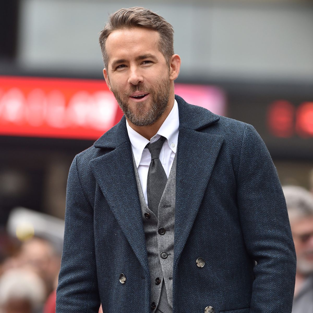 Ryan Reynolds to Star in Boy Band Movie for Paramount – The Hollywood  Reporter