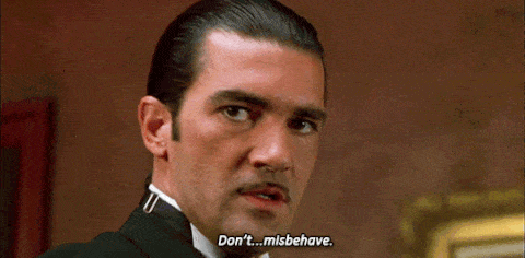 Four Rooms: Antonio Banderas don't misbehave [gif]