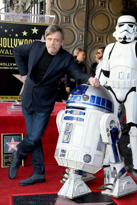Mark Hamill pokes fun at Star Wars costume and Luke Skywalker's 