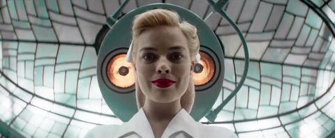 Margot Robbie in new Terminal trailer