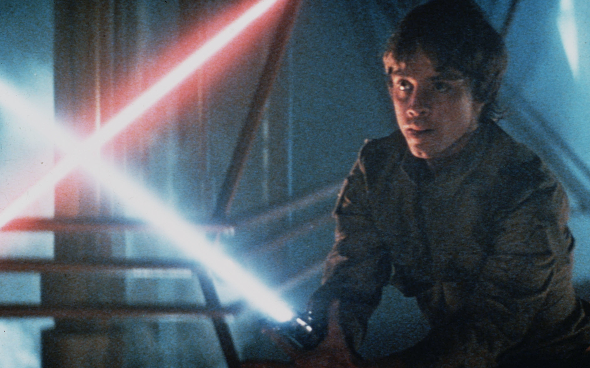 Star Wars: Mark Hamill Went To School For The Bacta Tank Scene In The  Empire Strikes Back