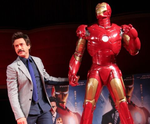 Robert Downey Jr S Original Iron Man Suit Is Stolen From Movie Prop Warehouse