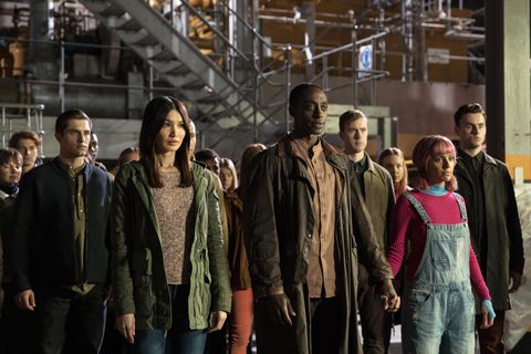 Humans Season 3 Episode 1 Review A Bleak But Brilliant Watch