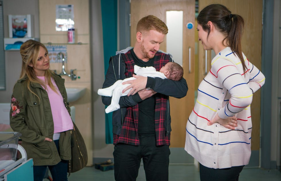 Coronation Street spoilers – Gary Windass meets his baby boy