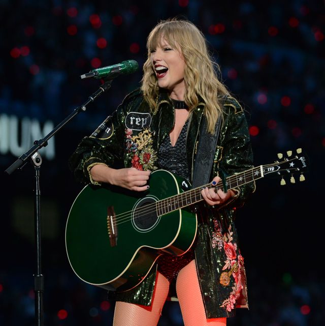 taylor swift performs on stage during the taylor swift reputation stadium tour at etihad stadium on june 8, 2018
