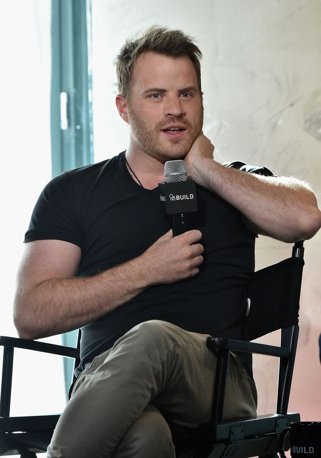 Former EastEnders star Rob Kazinsky apologises for sending photo of a ...