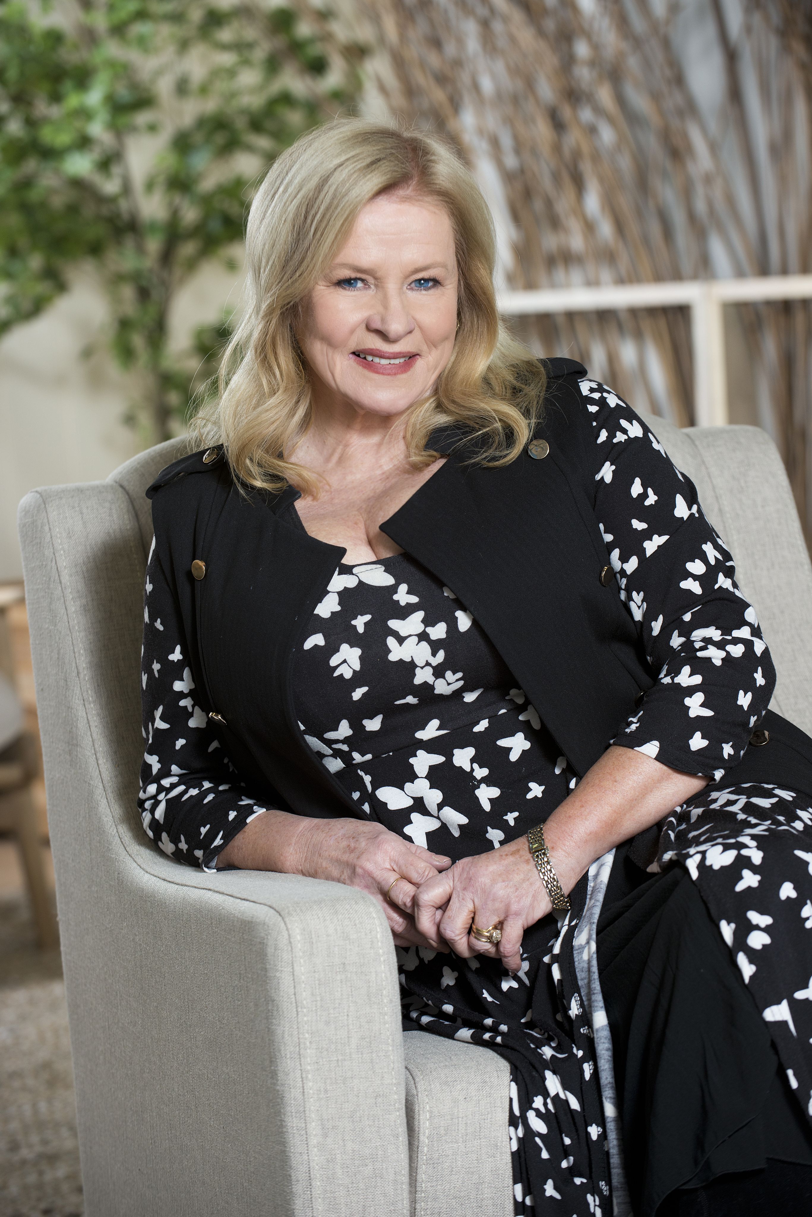 Neighbours Spoilers Colette Mann Signs New Contract With Show