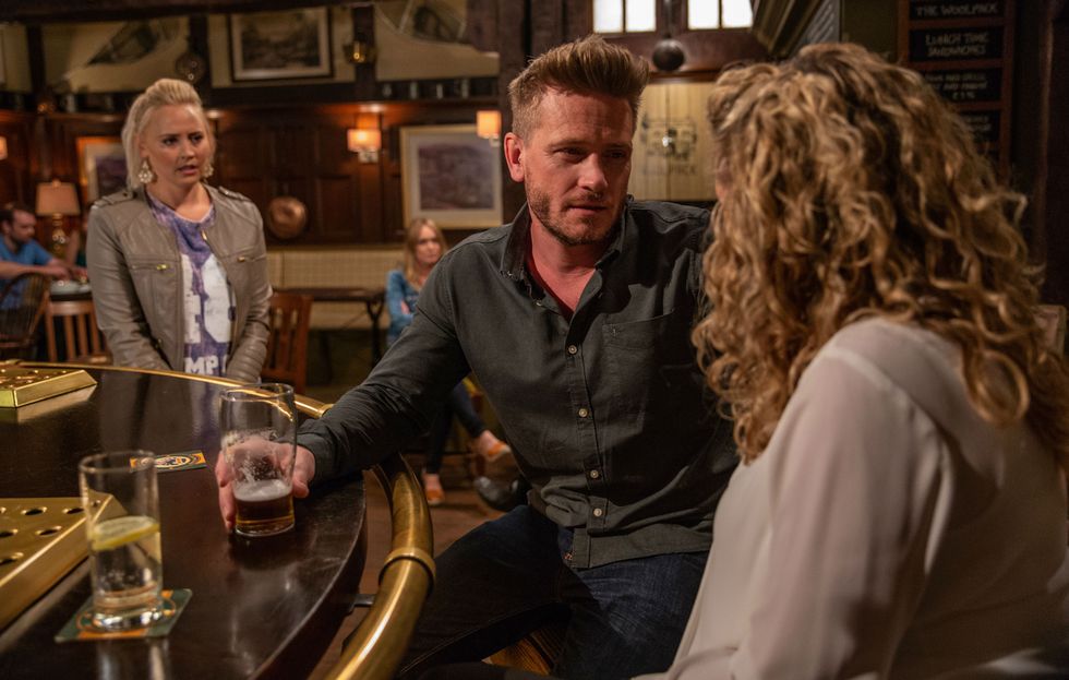 Tracy Metcalfe feels awkward when she sees David with Maya in Emmerdale