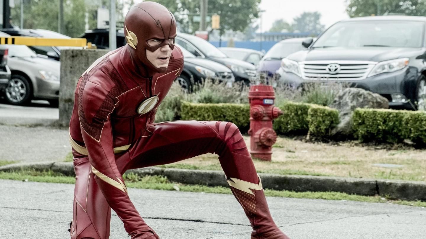 the flash cw suit