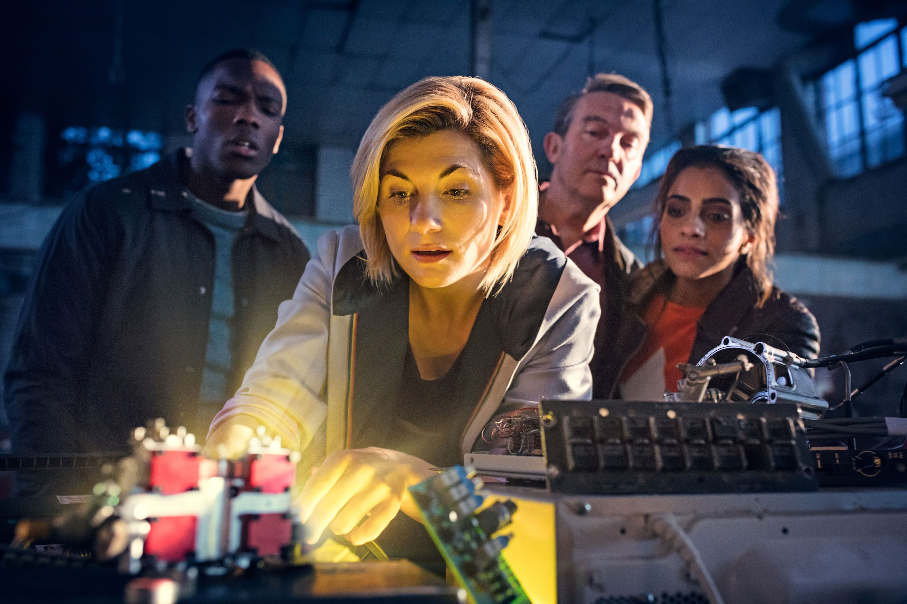 Doctor Who Season 11 Photos Every Jodie Whittaker And Chris Doctor Who Season 11 Photos Every Jodie Whittaker And Chris
