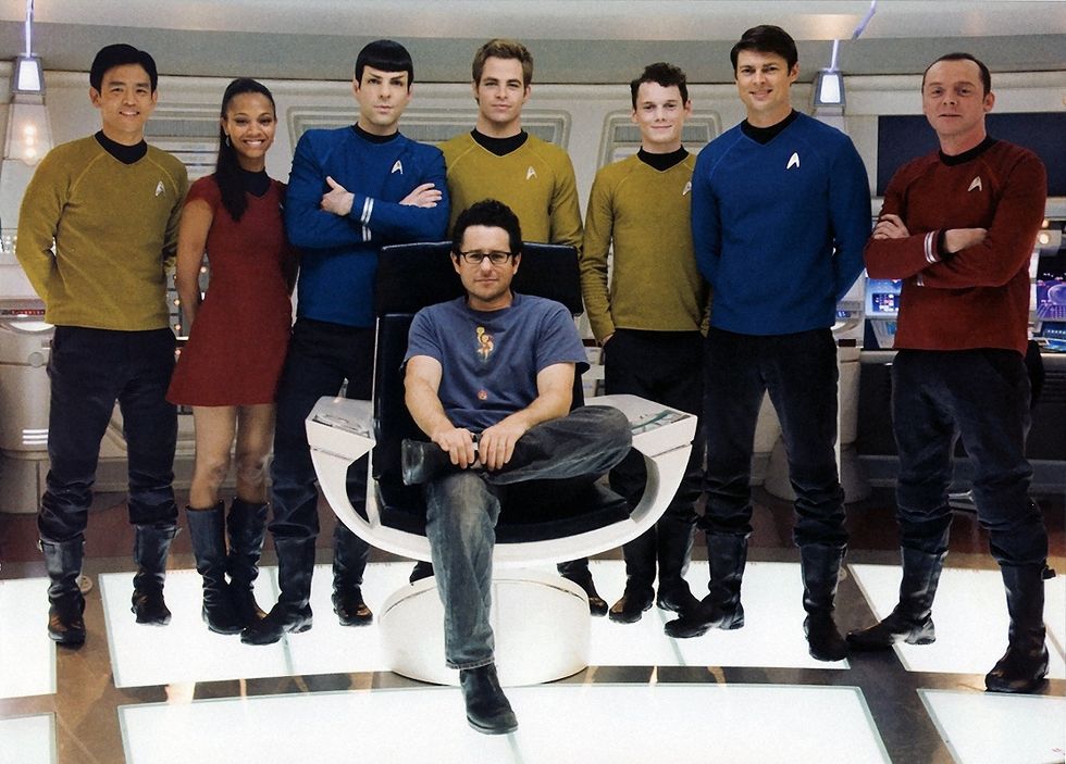 director jj abrams and the cast from star trek