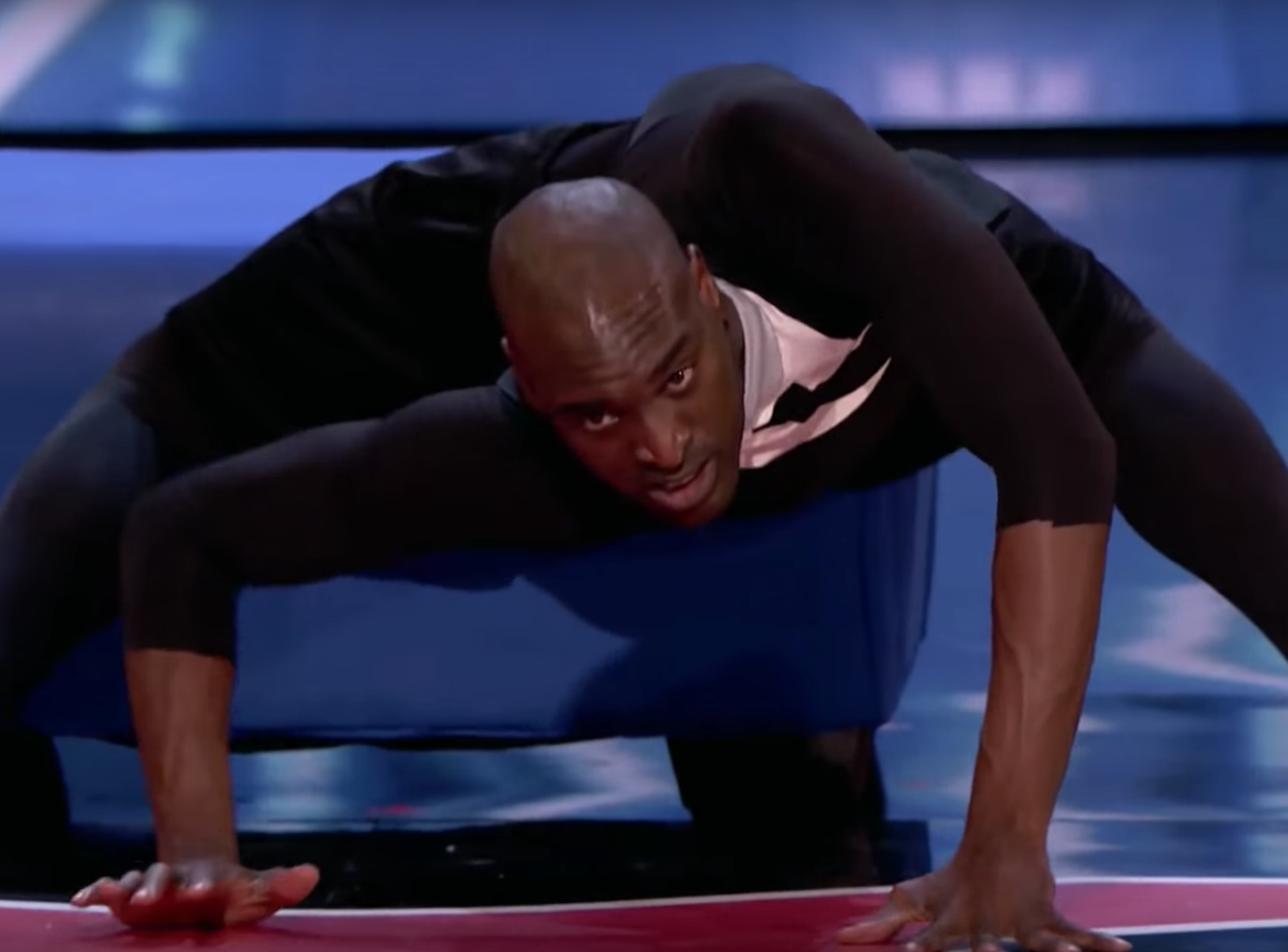 The Flash Season 5 Casts America's Got Talent Contortionist Troy James ...