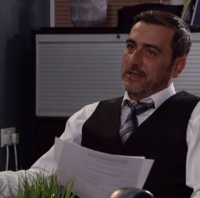 Coronation Street's Peter Barlow tries to buy Gary Windass' silence in ...