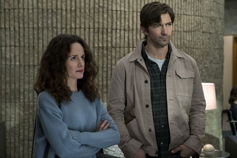 elizabeth reaser, michiel huisman in the haunting of hill house on netflix