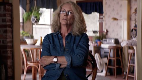 laurie strode newr glasses from halloween 2020 Halloween Director Clears Up Laurie Strode Mystery From Reboot laurie strode newr glasses from halloween 2020