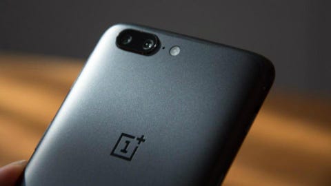 OnePlus is releasing a McLaren Edition of the 6T Smartphone OnePlus is releasing a McLaren Edition of the 6T Smartphone