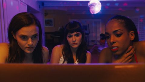 Live Nude Webcam Girls Ru - Netflix's Cam â€“ the chilling webcam porn thriller will make ...