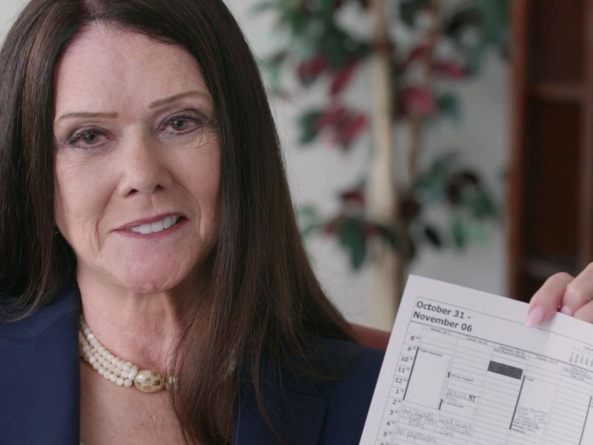 Making a Murderer' Attorney Kathleen Zellner Sells Chicago-Area