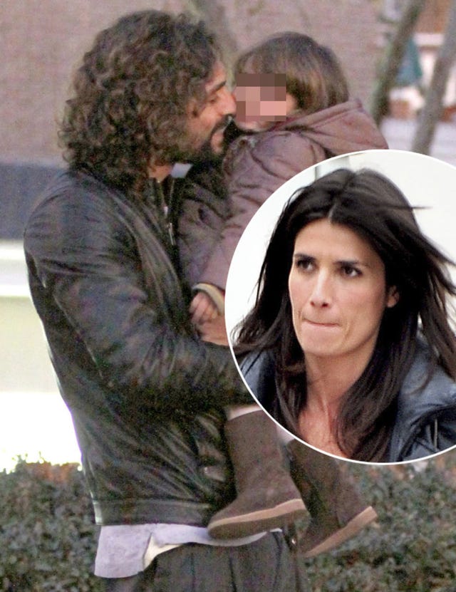 Jacket, Interaction, Love, Leather jacket, Romance, Gesture, Leather, Jheri curl, 