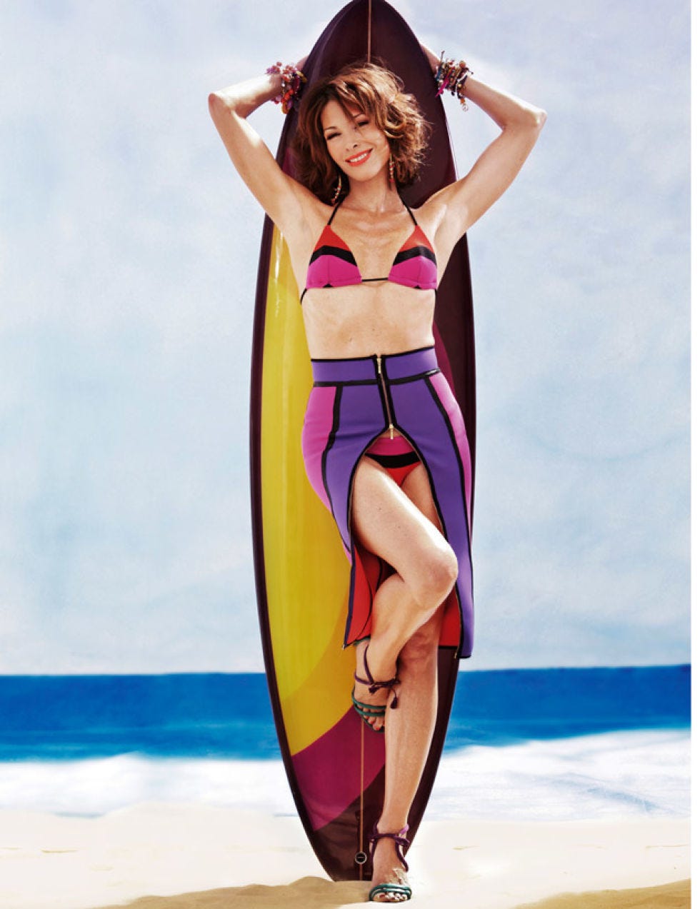 Human leg, Summer, Surfboard, Waist, Muscle, Surfing Equipment, Brassiere, Thigh, Undergarment, Swimsuit top, 