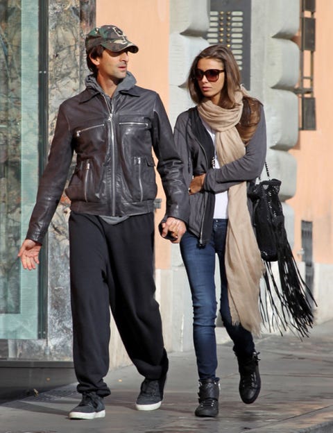 Adrien Brody y Lara Lieto, romántico paseo por Roma Adrien Brody y Lara Lieto, romántico paseo por Roma