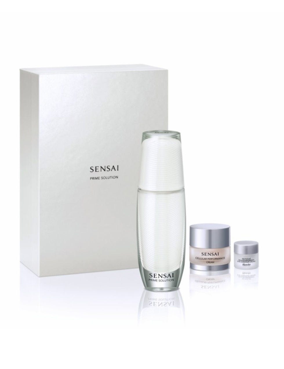 Product, Liquid, Glass, Drinkware, Lens, Metal, Cylinder, Small appliance, Home appliance, Transparent material, 