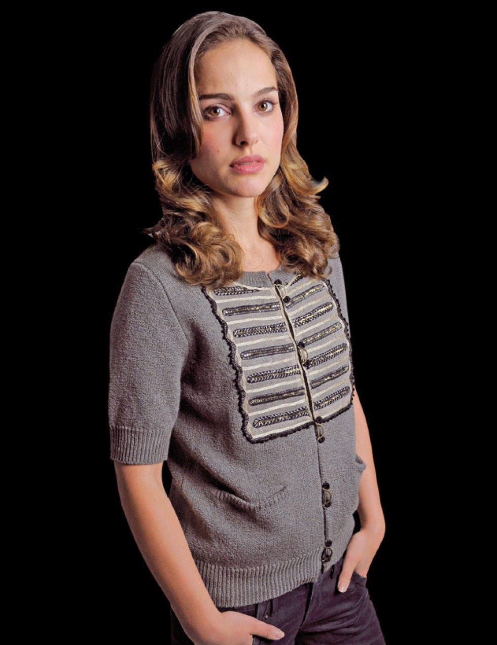 Sleeve, Shoulder, Joint, Elbow, Collar, Waist, Chest, Neck, Eyelash, Trunk, 