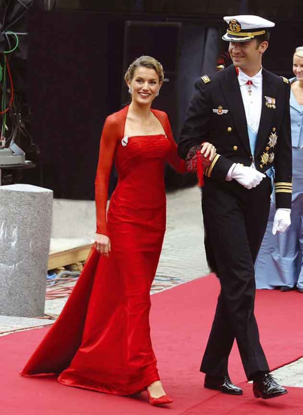 Trousers, Coat, Dress, Shirt, Red, Flooring, Outerwear, Formal wear, Hat, Style, 