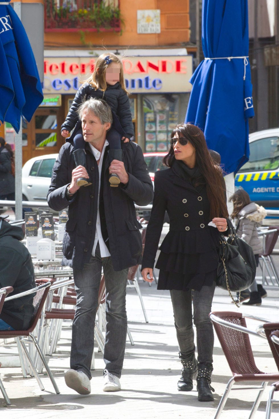 Leg, Trousers, Coat, Jacket, Outerwear, Jeans, Style, Street fashion, Chair, Bag, 