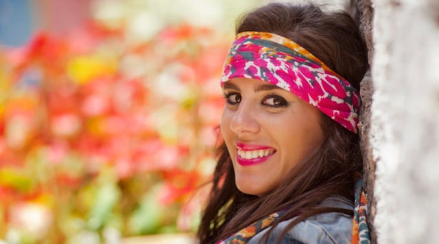 Mouth, Lip, Smile, Hairstyle, Eyebrow, Happy, Facial expression, Winter, Headgear, Hair accessory, 