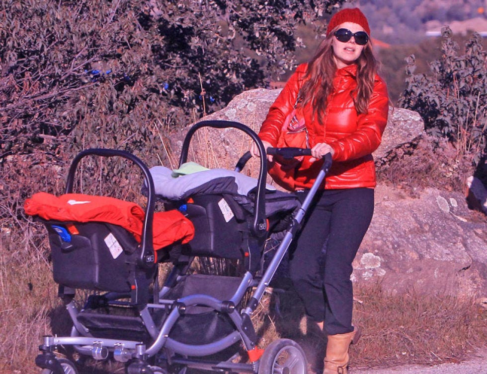 Product, Goggles, Red, Sunglasses, Baby Products, Baby carriage, Bag, Red hair, Rolling, Active pants, 