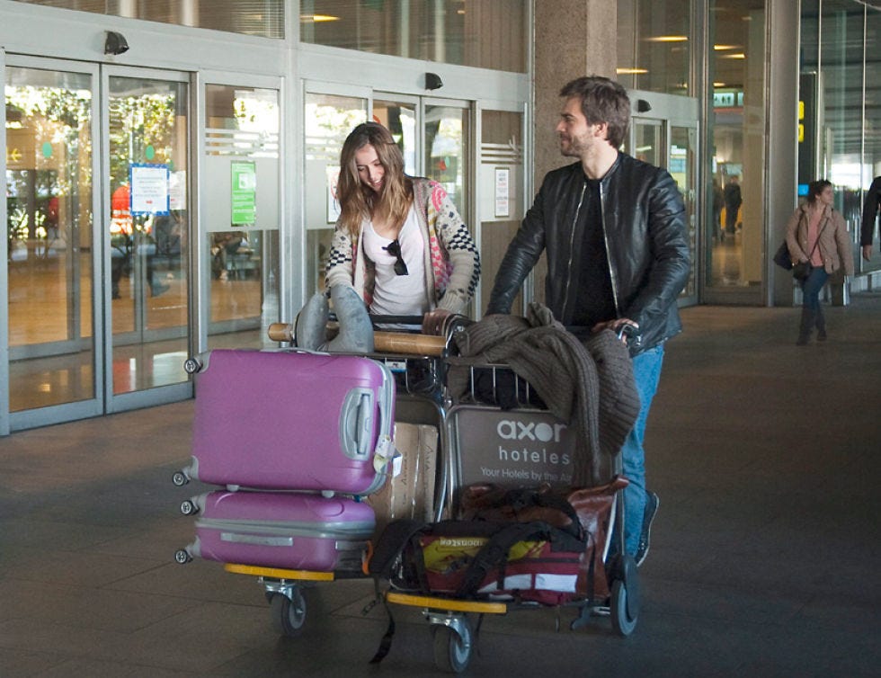 Product, Luggage and bags, Travel, Jacket, Baggage, Street fashion, Door, Rolling, Passenger, Suitcase, 