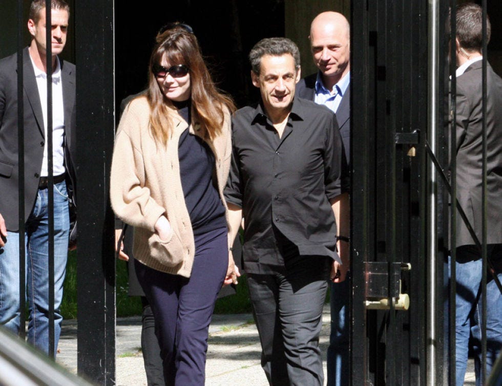 Leg, Coat, Trousers, Shirt, Jeans, Denim, Outerwear, Suit, Blazer, Fashion, 