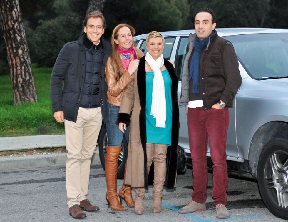 Carrasco Campos Chicos Salen Rocío Y Sus Terelu A Comer Con rdxCoeQBWE
