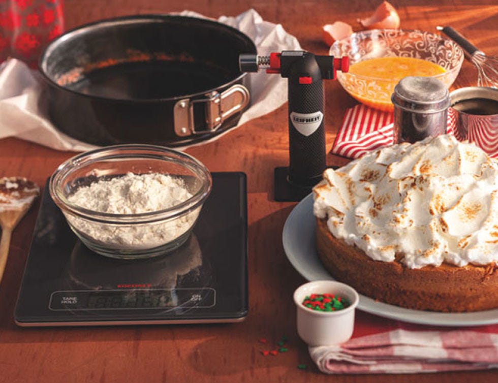 Food, Cuisine, Serveware, Ingredient, Dish, Tableware, Dishware, Meal, Bowl, Cookware and bakeware, 