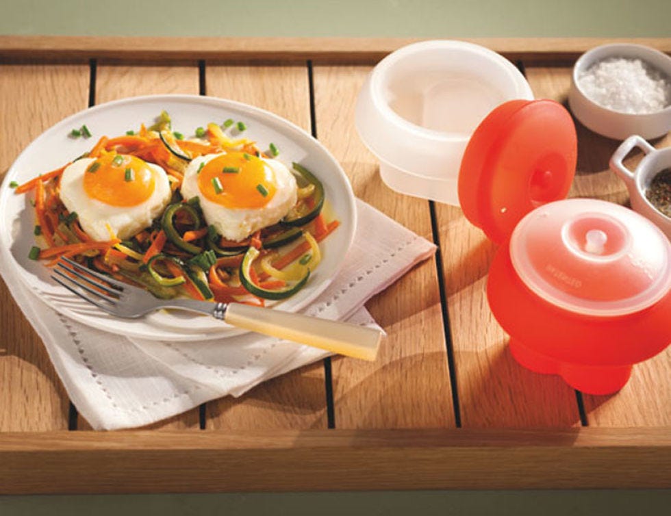 Food, Ingredient, Cuisine, Dishware, Serveware, Dish, Meal, Finger food, Breakfast, Tableware, 