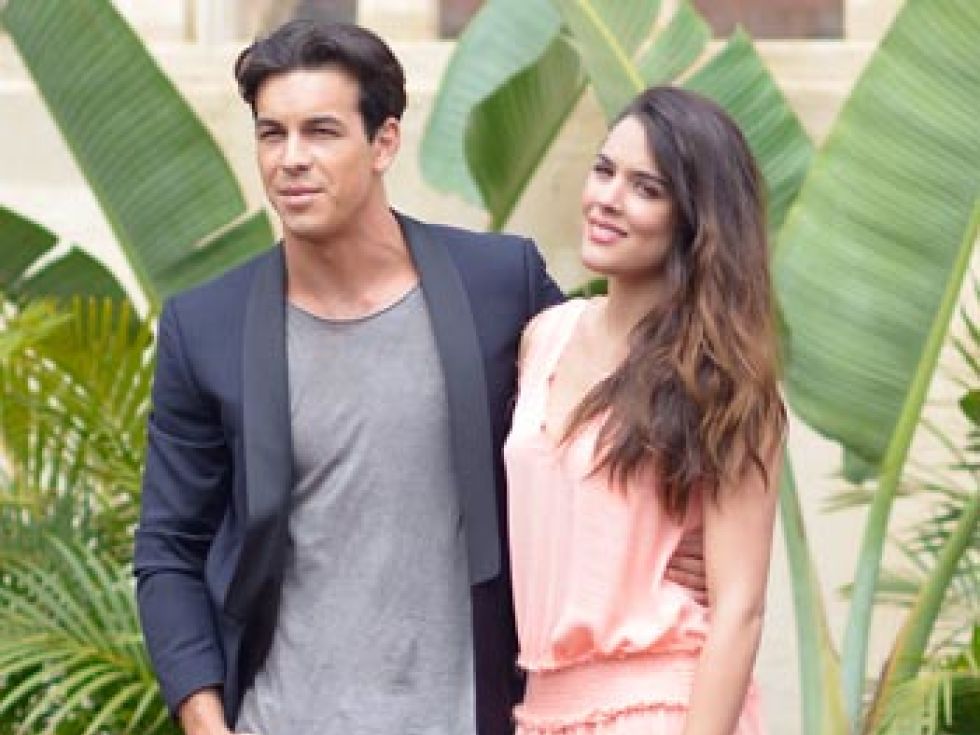 Mario Casas y Adriana Ugarte no vivirán una historia de amor en su próxima  película