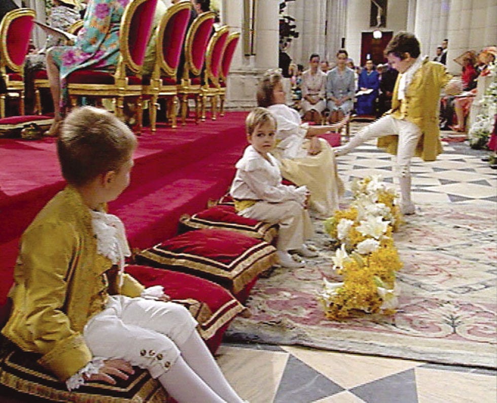 Church, Place of worship, Ceremony, Ritual, Religious institute, Pray, Sitting, Tradition, Holy places, Temple, 