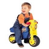 Wheel, Tire, Product, Child, Automotive tire, Baby & toddler clothing, Toddler, Auto part, Rim, Riding toy, 