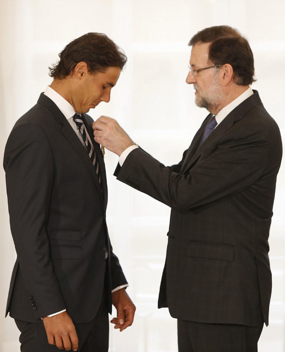 Clothing, Coat, Collar, Dress shirt, Sleeve, Trousers, Suit trousers, Standing, Shirt, Outerwear, 