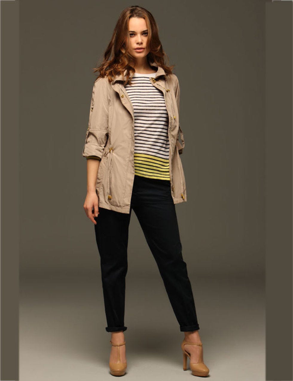 Brown, Sleeve, Collar, Shoulder, Textile, Joint, Standing, Outerwear, Khaki, Style, 