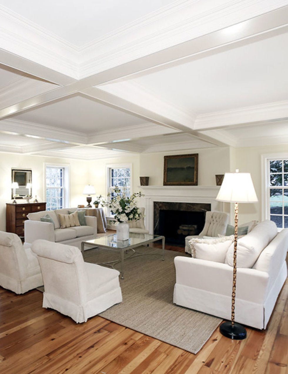 Wood, Floor, Interior design, Room, Flooring, Living room, Home, Property, Hardwood, Laminate flooring, 