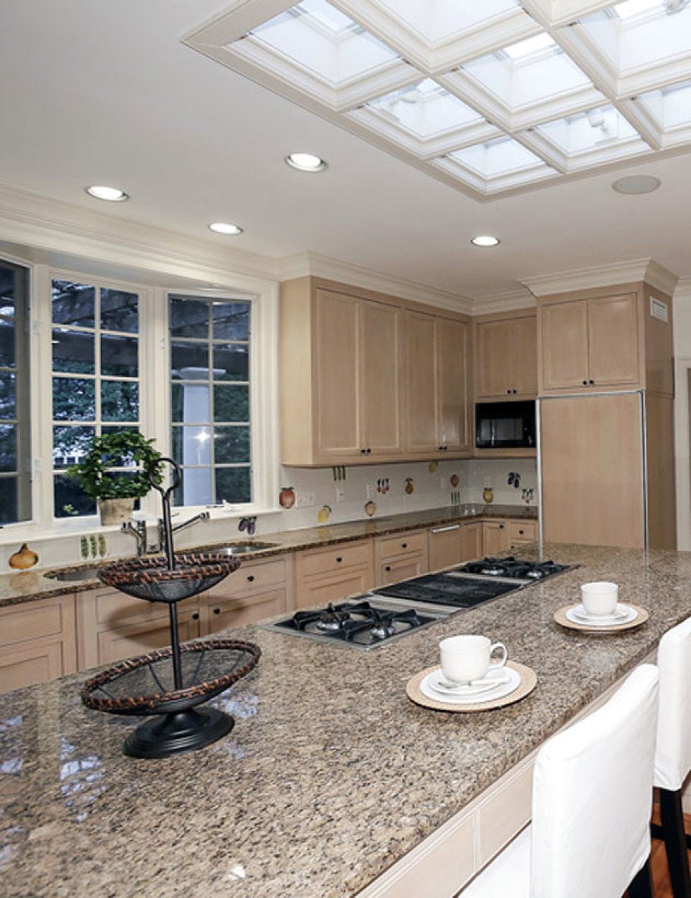 Lighting, Room, Floor, Interior design, Property, Architecture, Flooring, Tile, Ceiling, Countertop, 