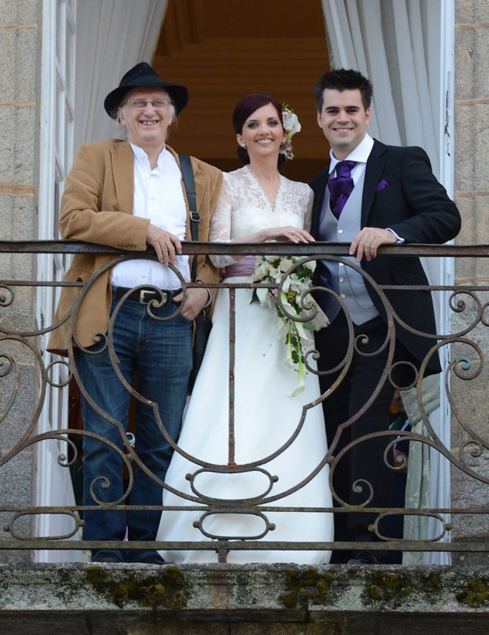 Coat, Trousers, Hat, Shirt, Photograph, Outerwear, Happy, Formal wear, Bridal clothing, Sun hat, 