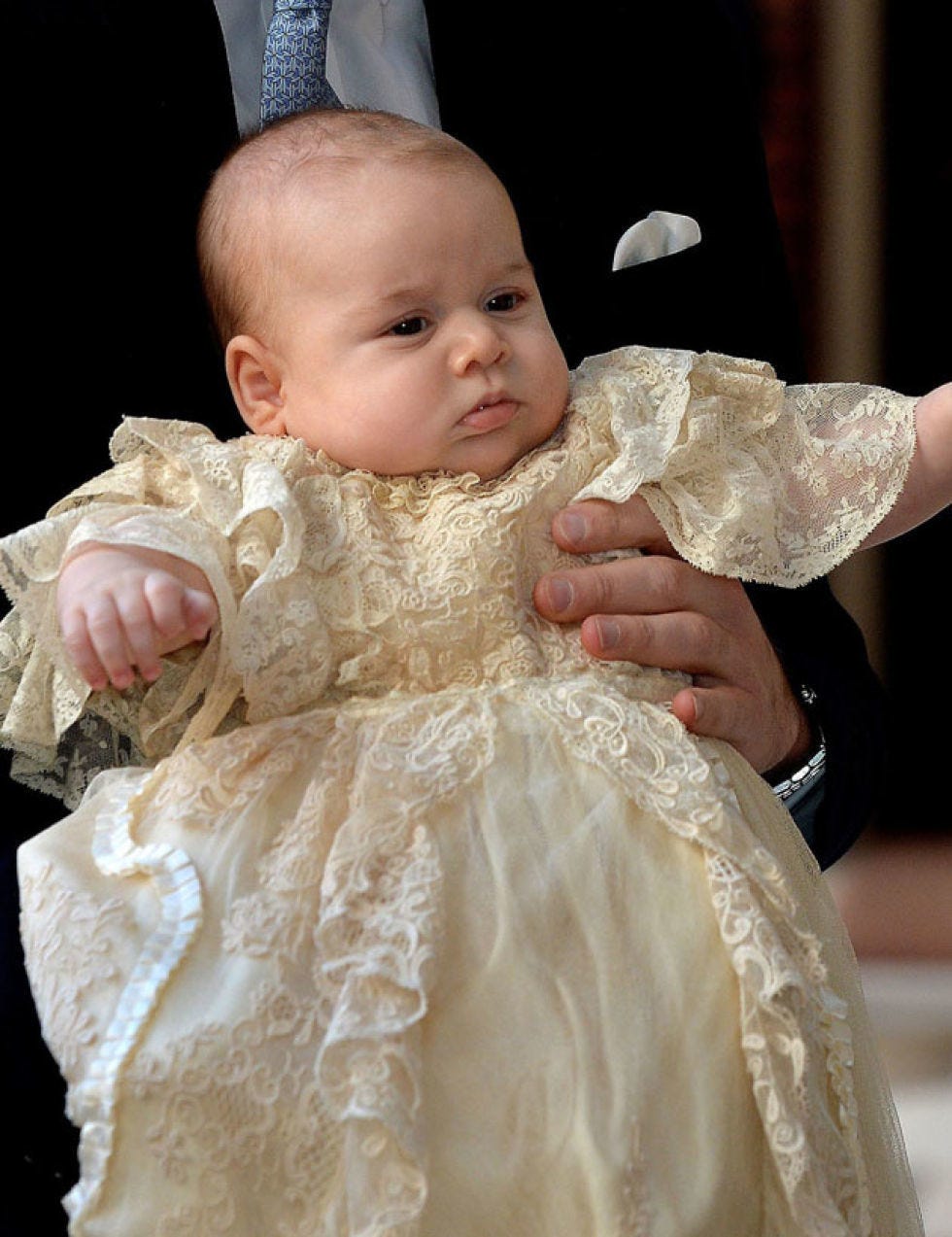 Cheek, Dress, Skin, Hand, Child, Pink, Baby & toddler clothing, Headgear, Embellishment, Hair accessory, 