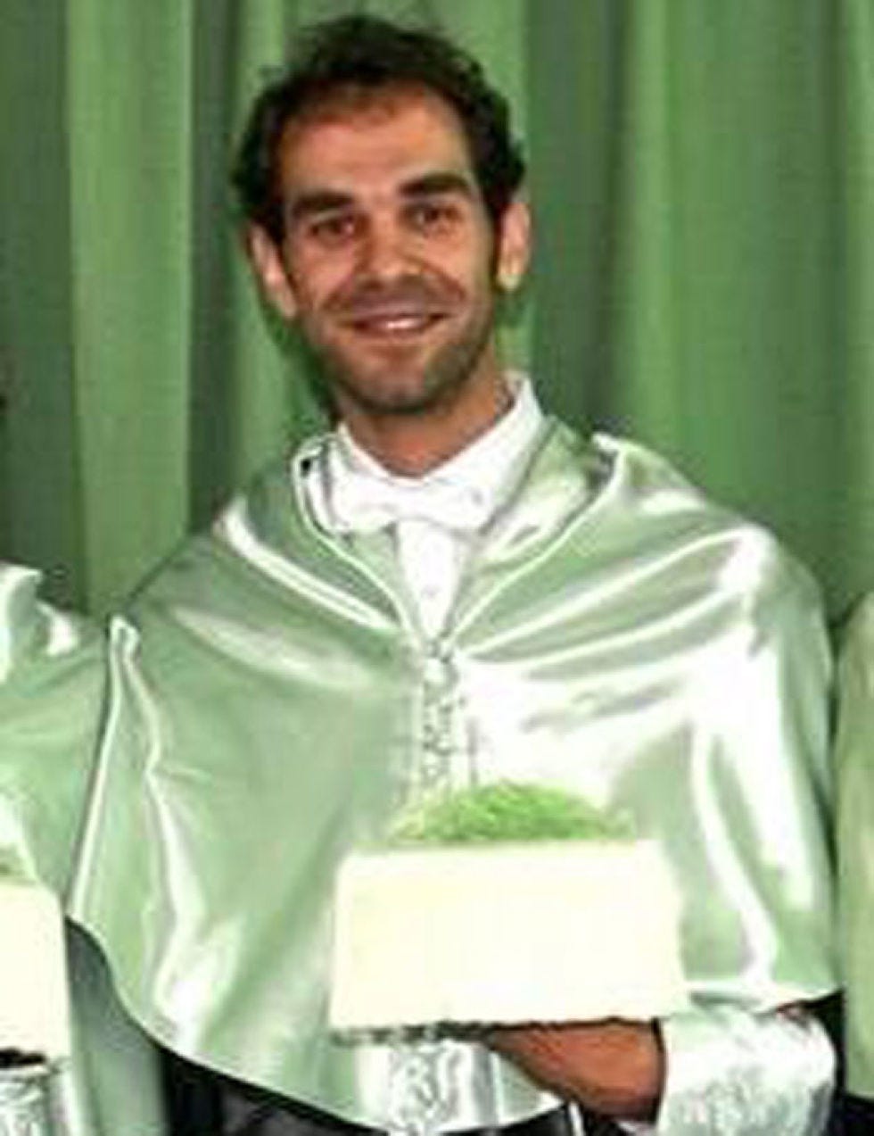 Sleeve, Forehead, Collar, Eyebrow, Curtain, Laugh, Pleased, White-collar worker, Facial hair, Portrait, 